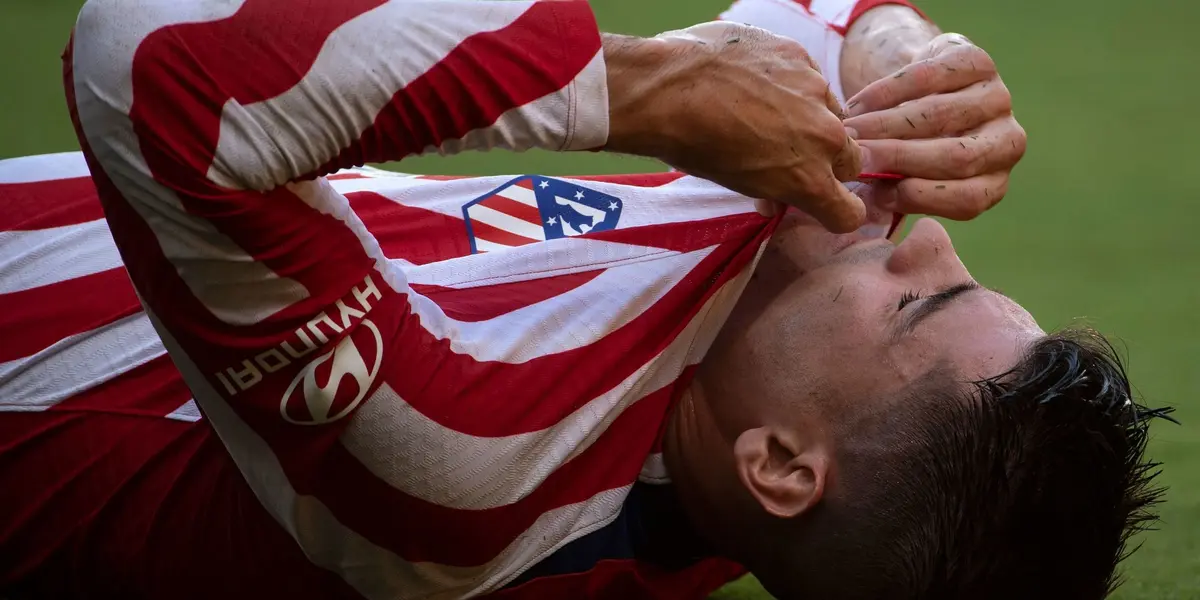 A falta de 22 días para el comienzo del campeonato del mundo, el delantero se retiró de la cancha con mucho dolor y encendió las alarmas