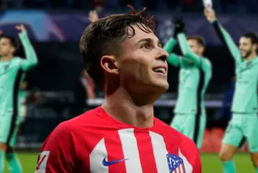 El canterano estuvo al borde del llanto cuando le entregaron el premio.