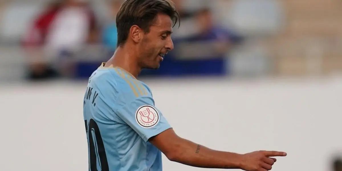 El defensor Kevin Vázquez dijo que el Club Deportivo Arenteiro es el equipo que más en forma se encuentra en Europa