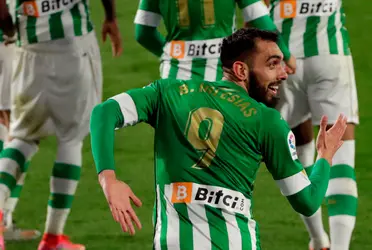 El Real Betis le ha comunicado al Atlético de Madrid la cláusula de recisión de Borja Iglesias por la cual sólo se iría del club