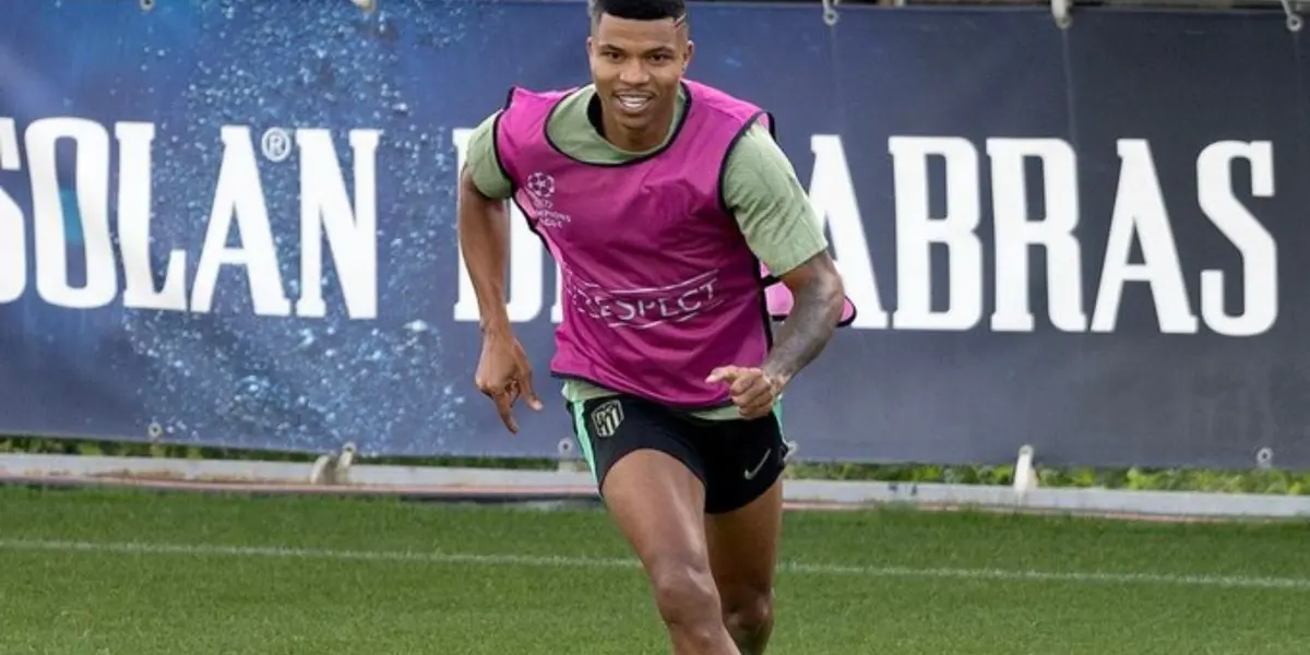 Pese a sus malos partidos, el gigante europeo que quiere a Reinildo Mandava