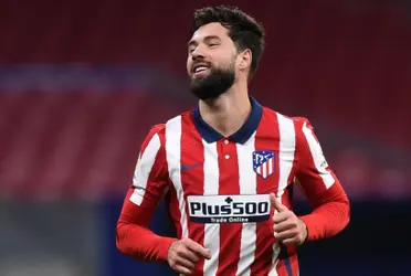 Sin lugar en el Atlético de Madrid, la directiva le busca una salida urgente al jugador para poder fichar a Soyuncu