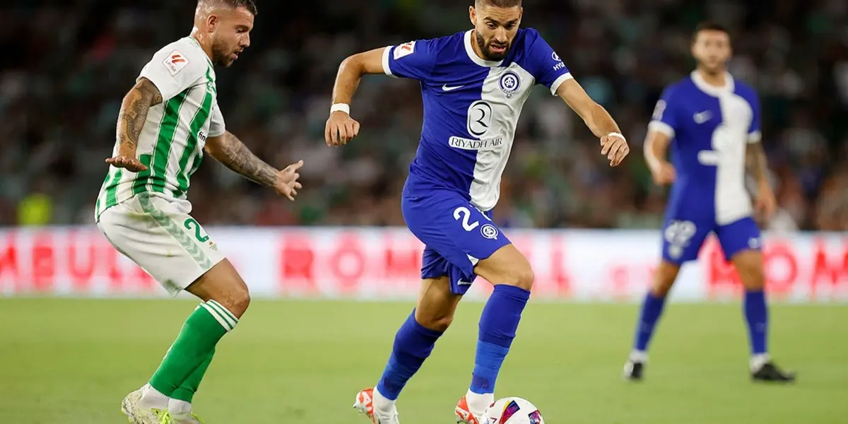 Verdiblancos y Colchoneros están igualando en una calurosa noche sevillana.